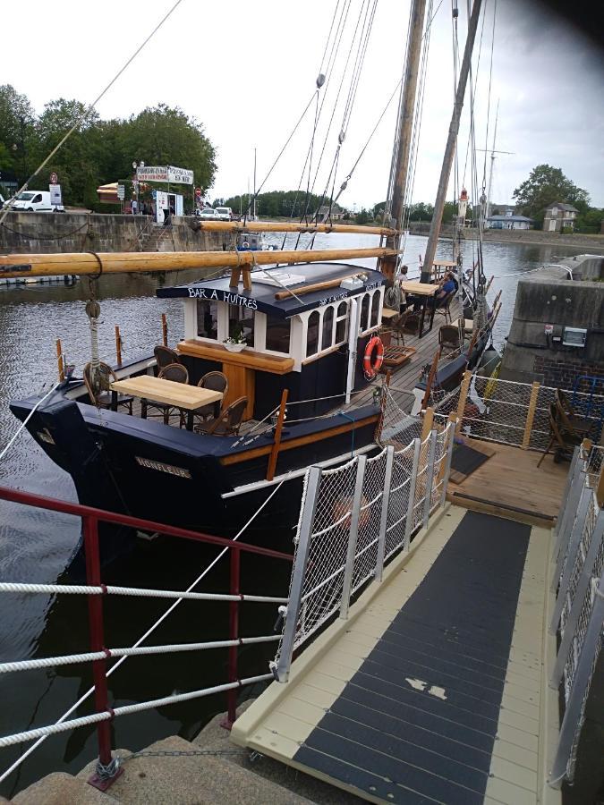 住宿与早餐Lamison Du Phare Honfleur Chambres D'Hotes Et Jacuzzi Prive 3*