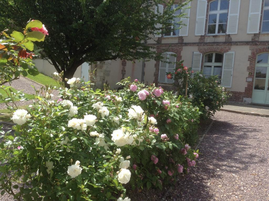 Lamaison Du Phare Honfleur Chambres D‘Hotes Et Jacuzzi Prive Honfleur住宿加早餐旅馆